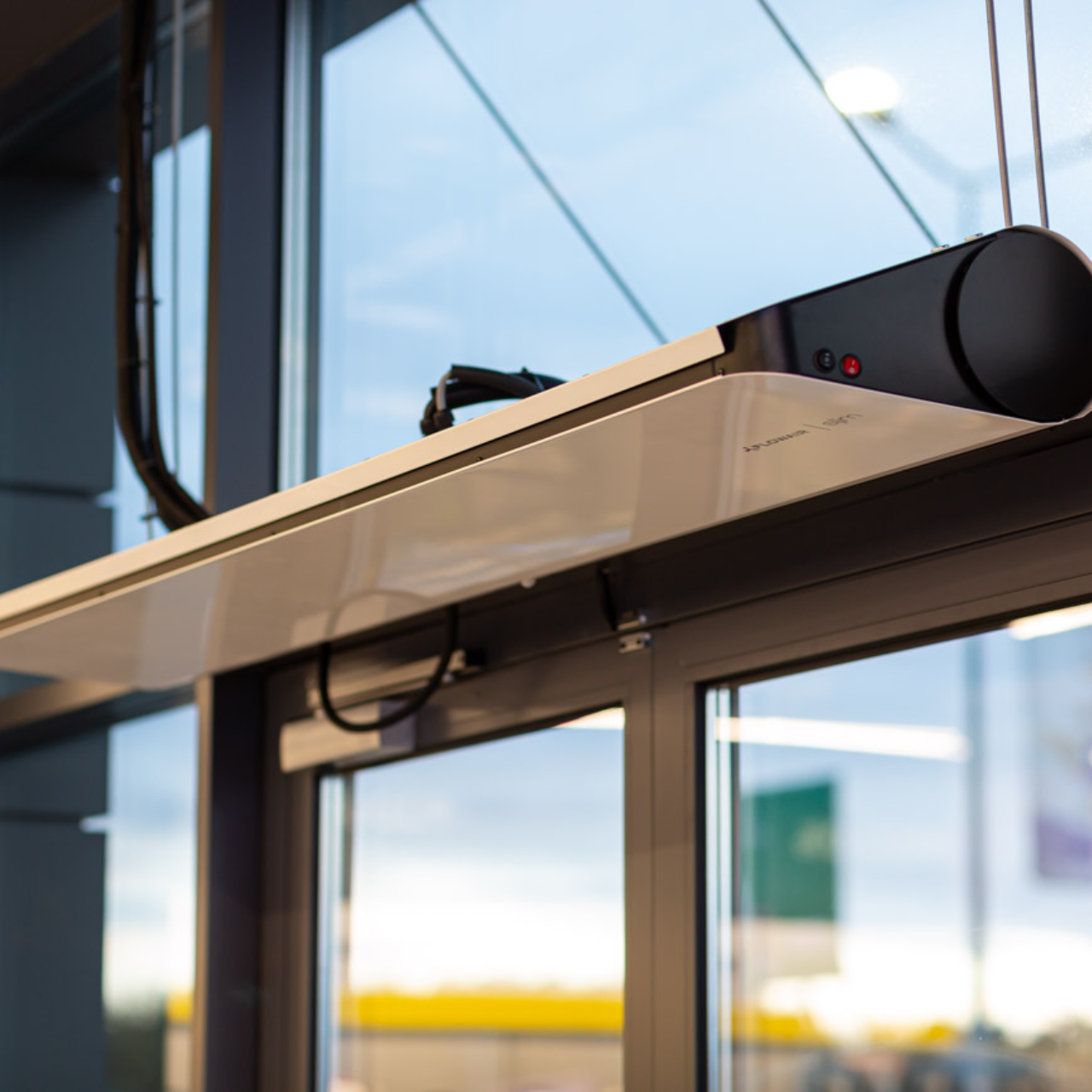 ELiS SLIM 4 SMGS d.o.o. - Flowair - Elis Slim vazdušne zavese